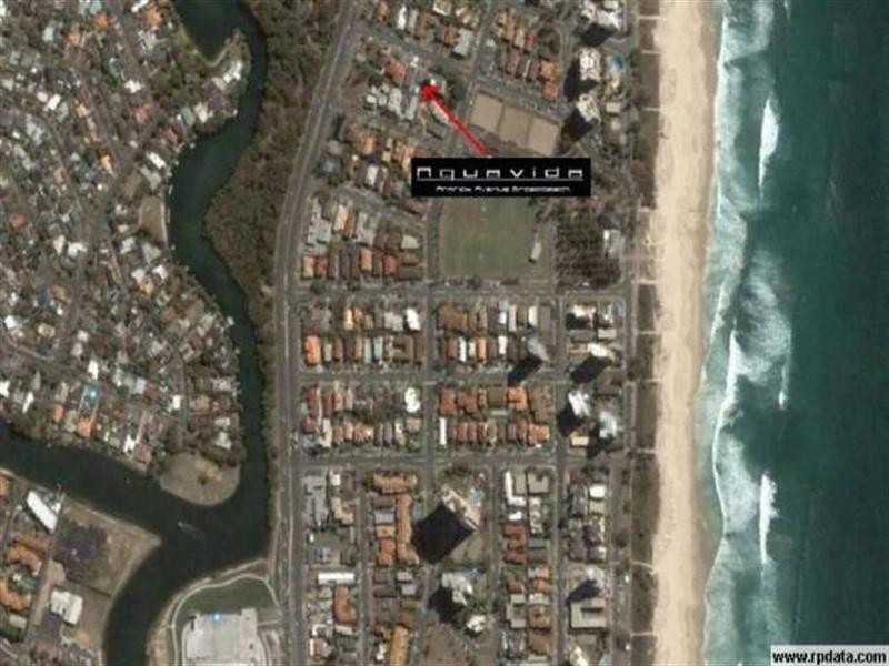 26 Armrick Avenue, Broadbeach QLD 4218