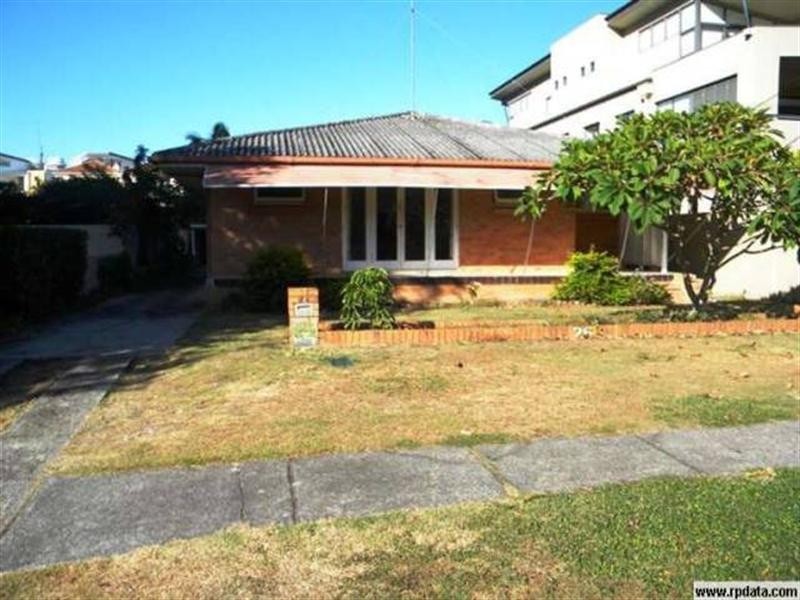 26 Armrick Avenue, Broadbeach QLD 4218