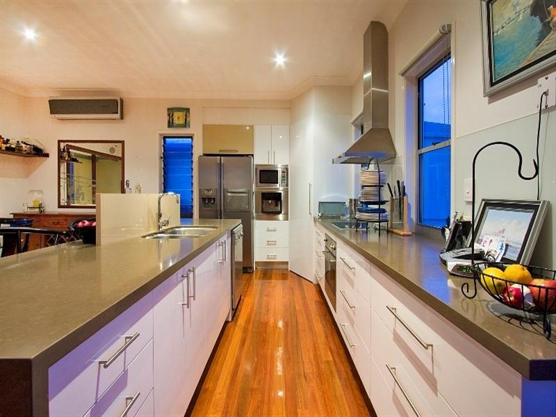 Villa 2/32 Pacific Parade, Bilinga QLD 4225