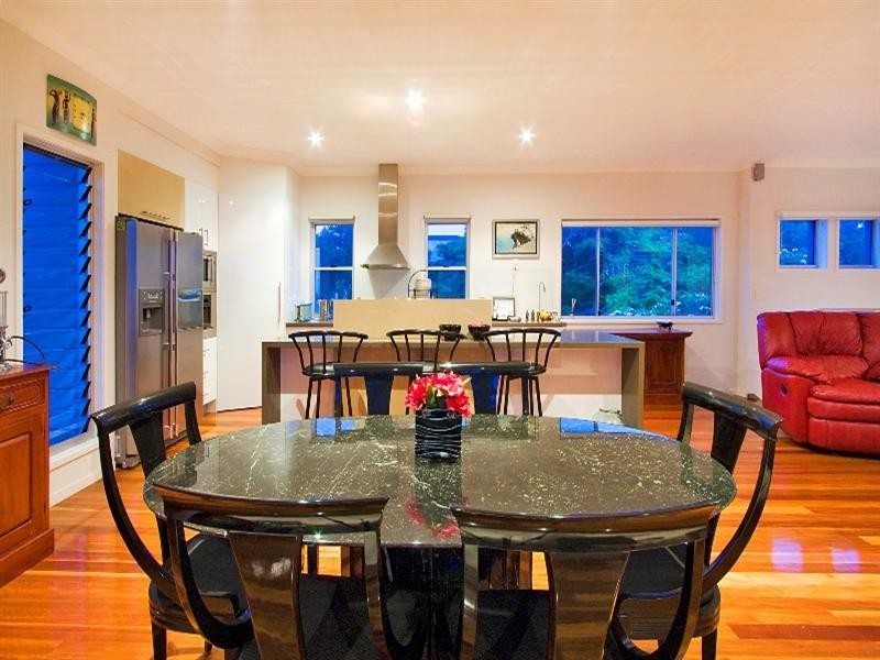 Villa 2/32 Pacific Parade, Bilinga QLD 4225