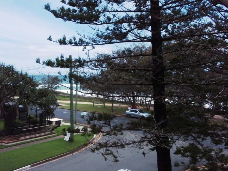 # ‘Burraneer’, 37 Broadbeach Boulevard, Broadbeach QLD 4218