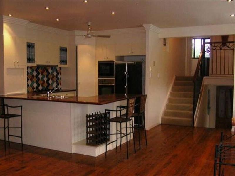 7 Caprice Court, Mermaid Waters QLD 4218