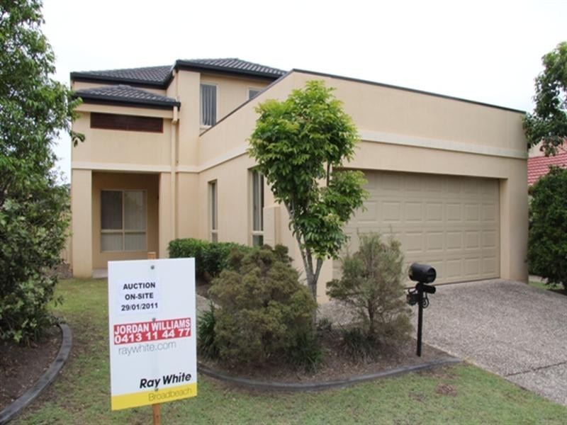 10 Noelene Lane, Arundel QLD 4214