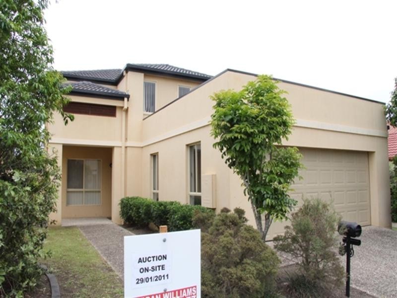 10 Noelene Lane, Arundel QLD 4214