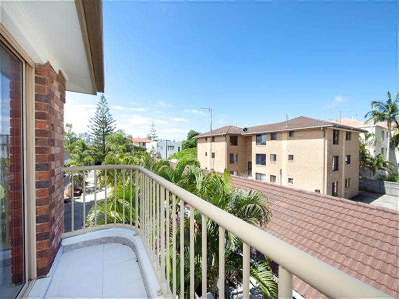 8/44 Ocean Street, Mermaid Beach QLD 4218