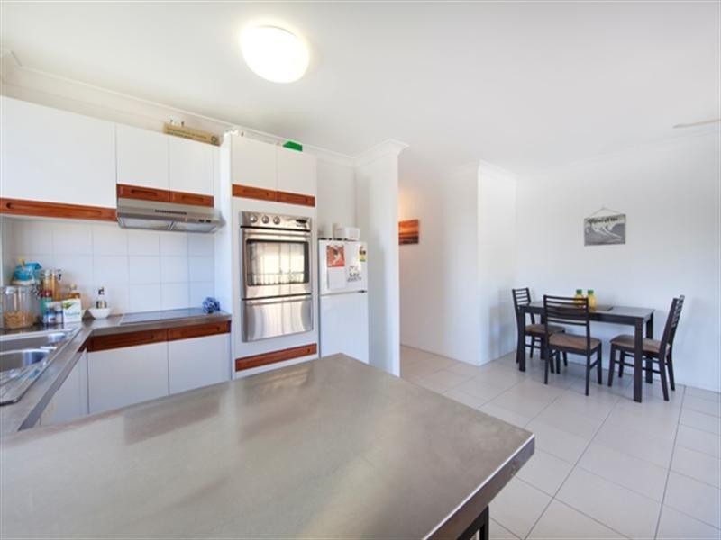 8/44 Ocean Street, Mermaid Beach QLD 4218