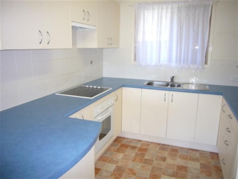 1/8 Peacock Place, Burleigh Waters QLD 4220