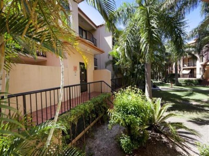 25 ‘Park Breeze Luxury Apartments’ 61 North Street, Southport QLD 4215