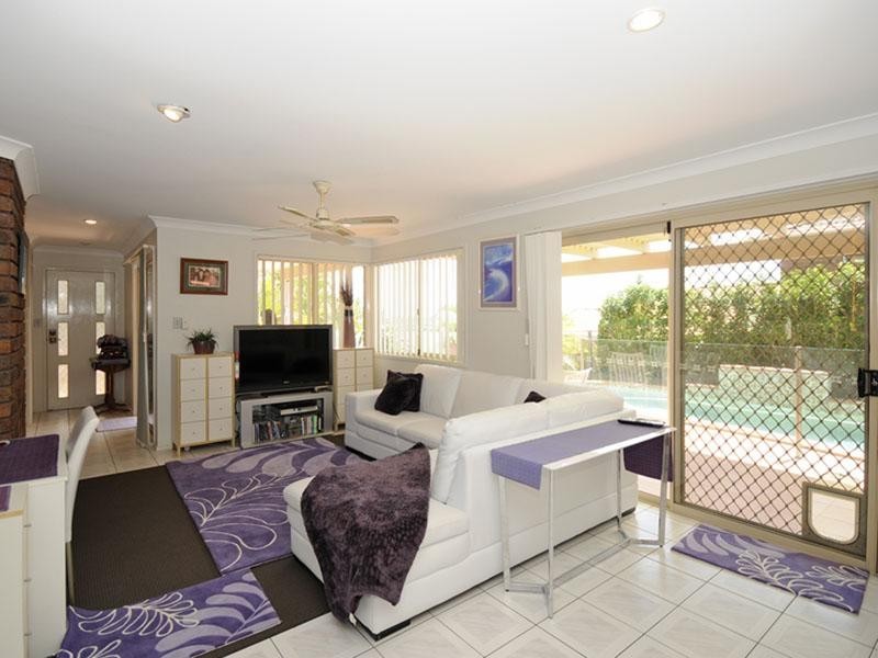 30 Kincaid Drive, Highland Park QLD 4211