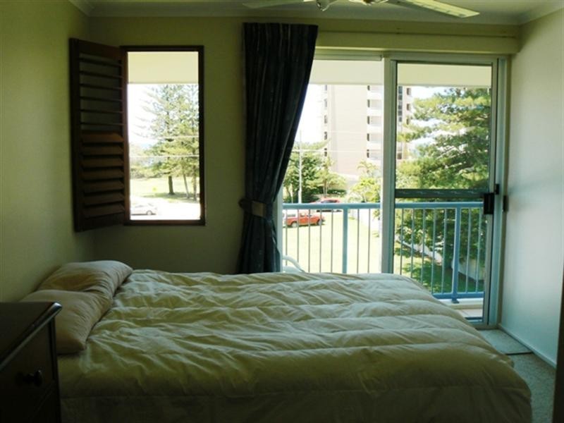 118 ”Diamond Beach Resort”, Alexandra Avenue, Broadbeach QLD 4218