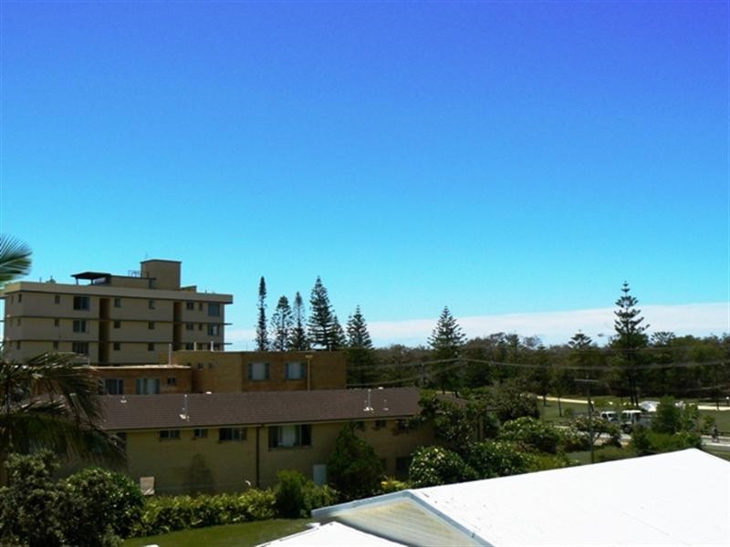 118 ”Diamond Beach Resort”, Alexandra Avenue, Broadbeach QLD 4218
