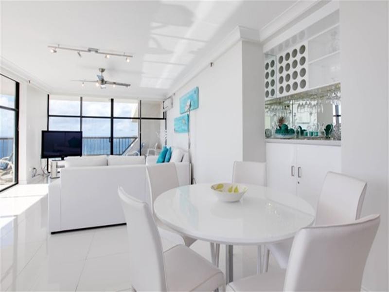 32H ‘Beach Haven’, 1 Albert Avenue, Broadbeach QLD 4218