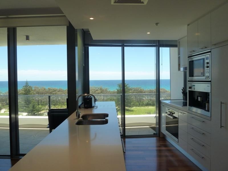 16 ‘Verve’, 173 Old Burleigh Road, Broadbeach QLD 4218