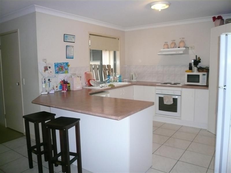 1/102 Greenacre Drive, Parkwood QLD 4214