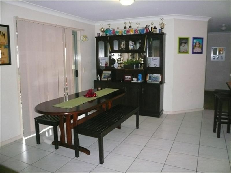 1/102 Greenacre Drive, Parkwood QLD 4214