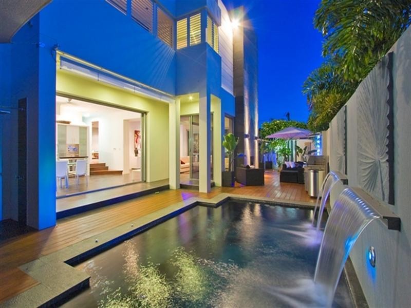 23 Messines Crescent, Miami QLD 4220