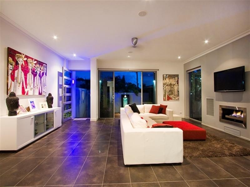 23 Messines Crescent, Miami QLD 4220