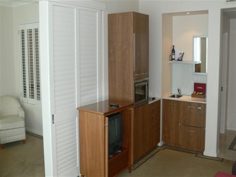 2102/25 Laycock Street, Surfers Paradise QLD 4217