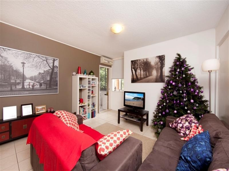 3 ‘Oceanis’, 4 Alexandra Avenue, Broadbeach QLD 4218