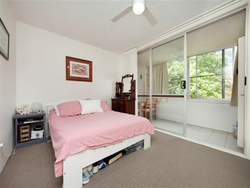 3 ‘Oceanis’, 4 Alexandra Avenue, Broadbeach QLD 4218