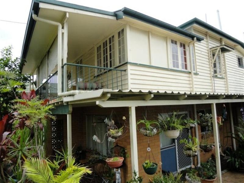 34 Government Road, Labrador QLD 4215