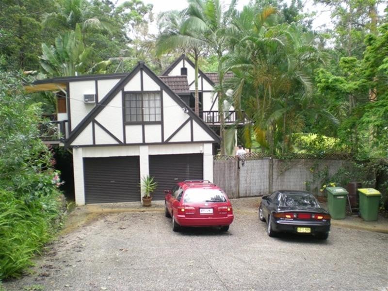 4 Heetera Court, Elanora QLD 4221