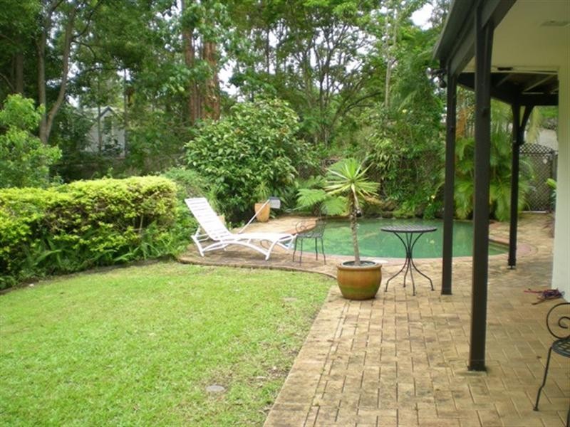 4 Heetera Court, Elanora QLD 4221