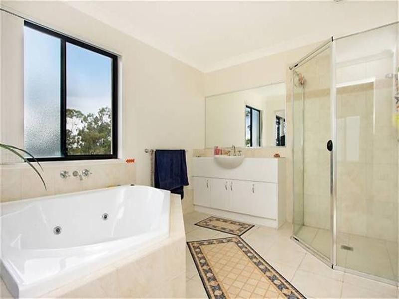 40A Sky Royal Terrace, Burleigh Heads QLD 4220