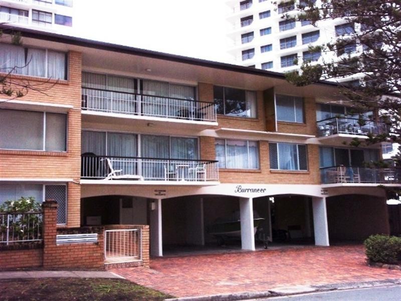 6/2 Britannia Avenue, Broadbeach QLD 4218