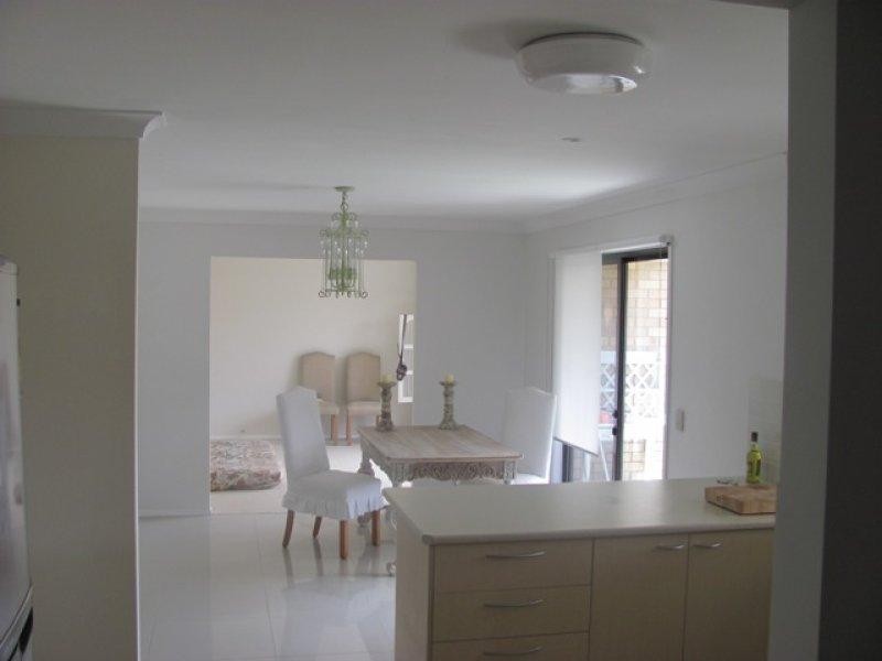 2/45 Government Road, Labrador QLD 4215