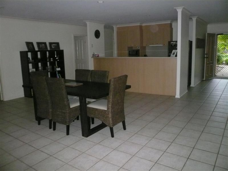 15 Ballybunyon Crescent, Hope Island QLD 4212