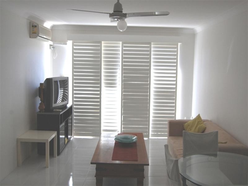 22/10 Genoa Street, Surfers Paradise QLD 4217