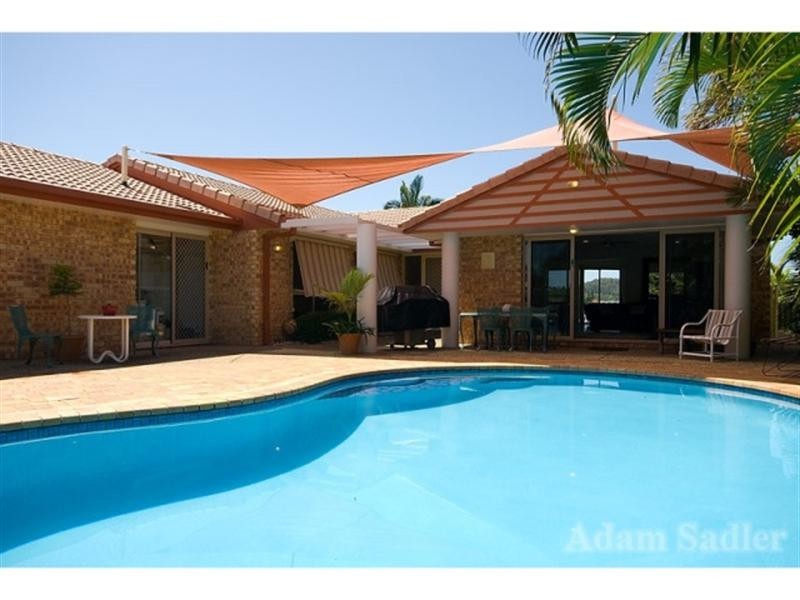 34 Auk Avenue, Burleigh Waters QLD 4220