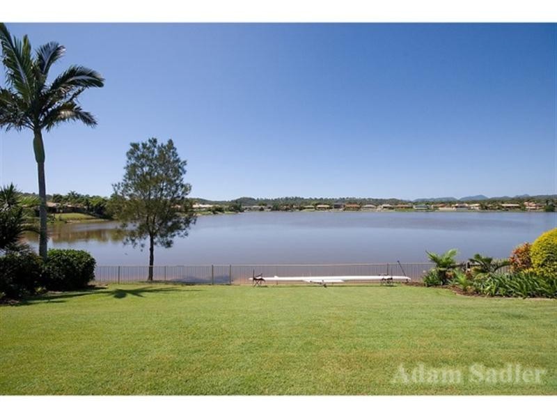 34 Auk Avenue, Burleigh Waters QLD 4220
