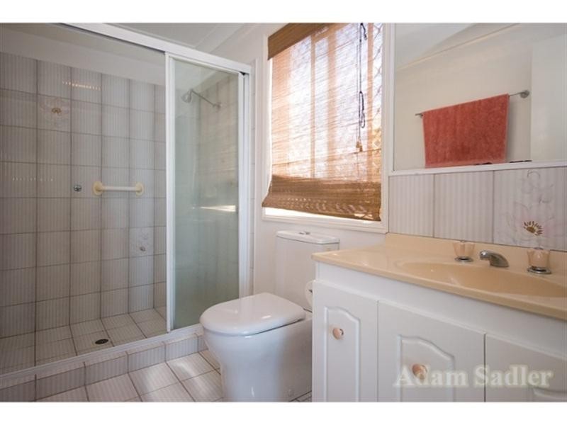 34 Auk Avenue, Burleigh Waters QLD 4220