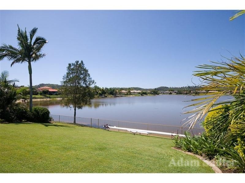 34 Auk Avenue, Burleigh Waters QLD 4220