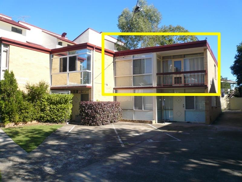 6/8 Darrambal Street, Chevron Island QLD 4217