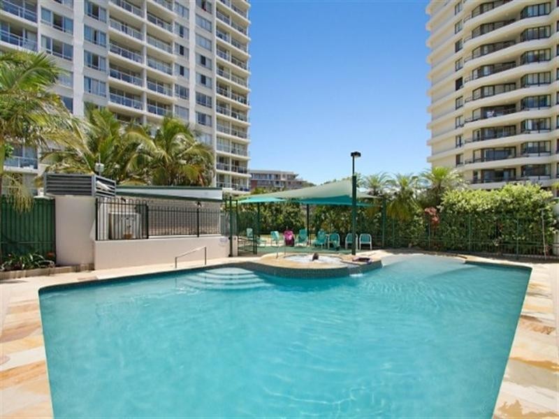 Unit 5C ‘Burleigh Beach Tower’, 52 Goodwin Terrace, Burleigh Heads QLD 4220