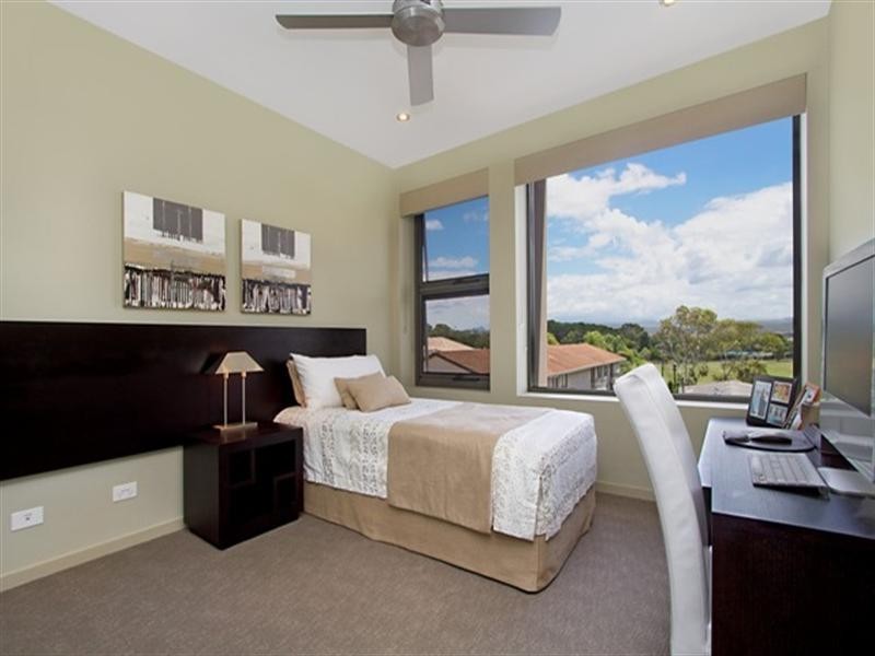 8/ 64 The Esplanade, Burleigh Heads QLD 4220