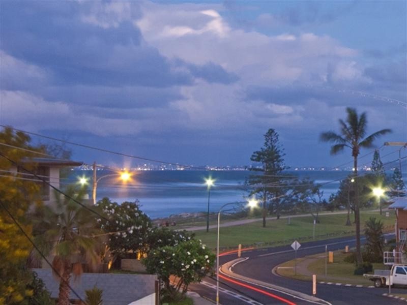 8 Albatross Avenue, Mermaid Beach QLD 4218