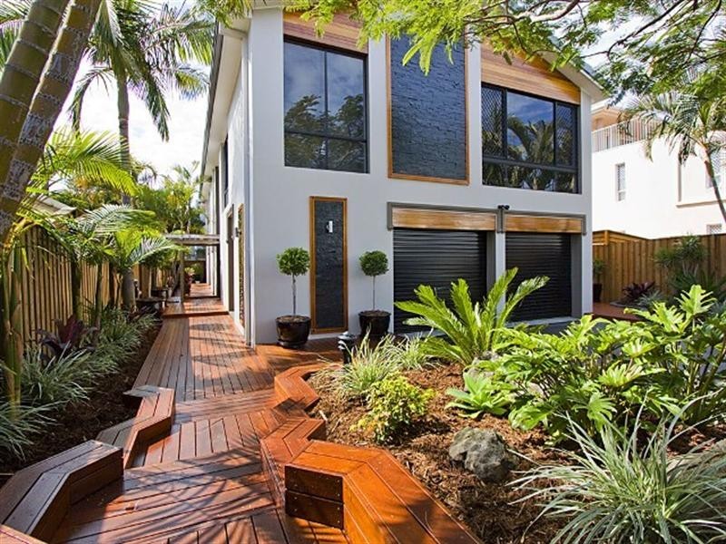 111 Petrel Avenue, Mermaid Beach QLD 4218