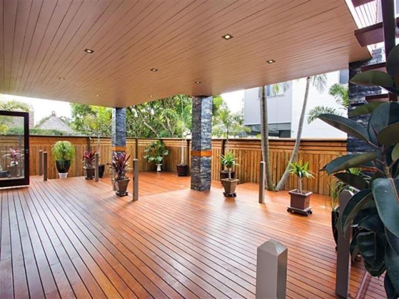 111 Petrel Avenue, Mermaid Beach QLD 4218