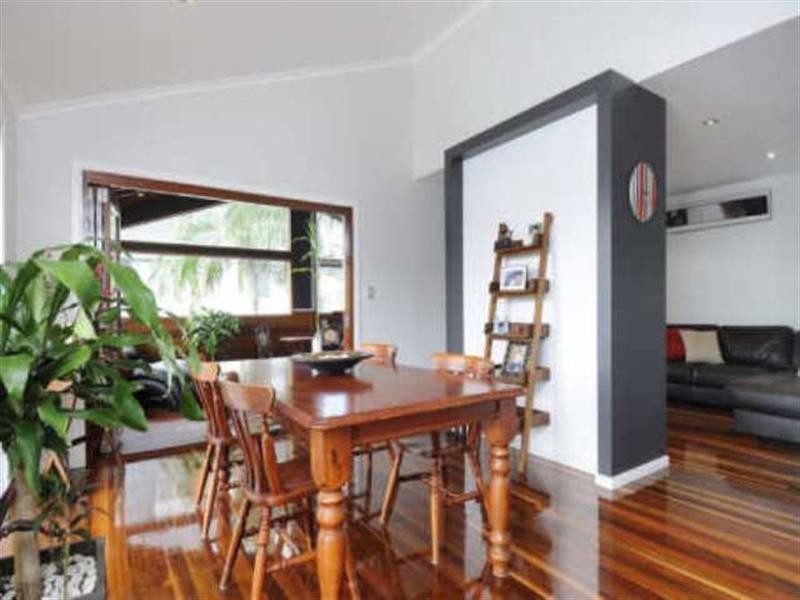 111 Petrel Avenue, Mermaid Beach QLD 4218