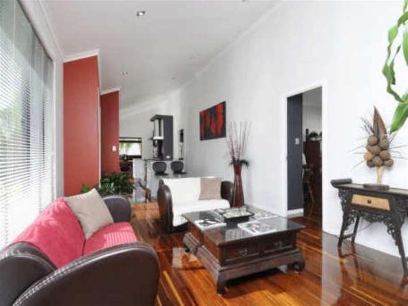 111 Petrel Avenue, Mermaid Beach QLD 4218