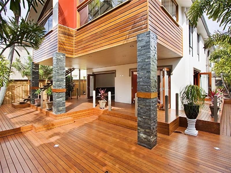 111 Petrel Avenue, Mermaid Beach QLD 4218