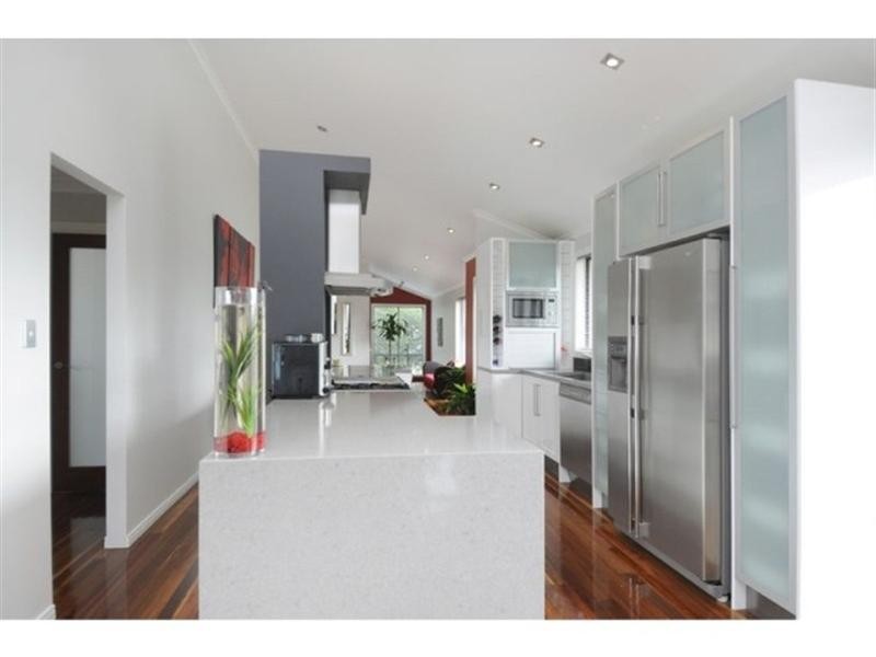 111 Petrel Avenue, Mermaid Beach QLD 4218