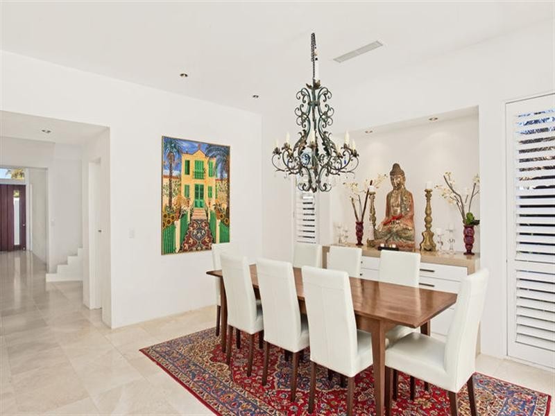 43 Fourth Avenue, Palm Beach QLD 4221