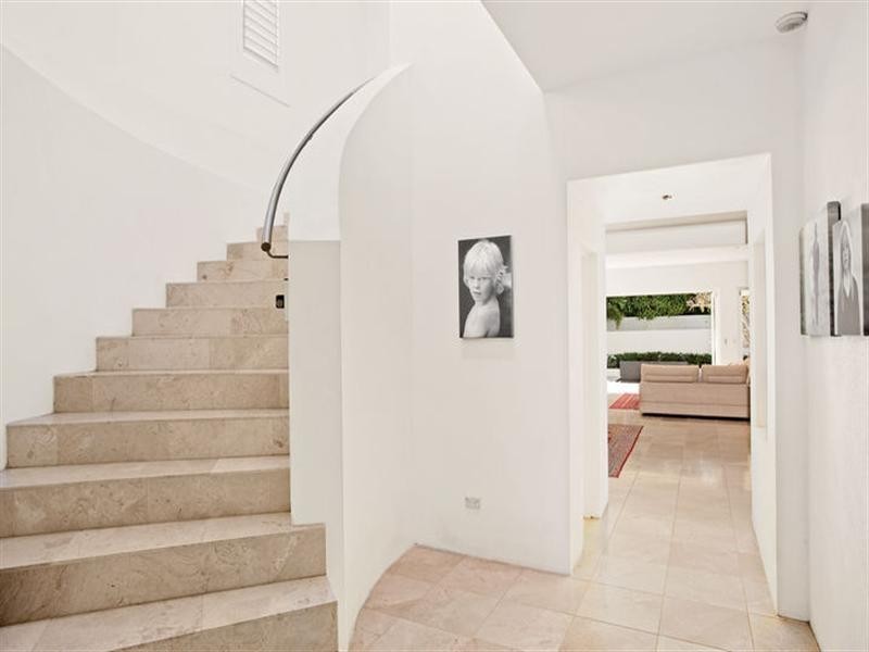 43 Fourth Avenue, Palm Beach QLD 4221