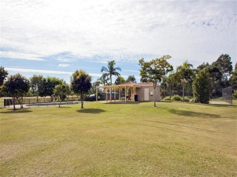 22/5 Greenlands Drive, Varsity Lakes QLD 4227
