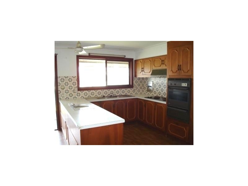 25 Sundowner Court, Mermaid Waters QLD 4218